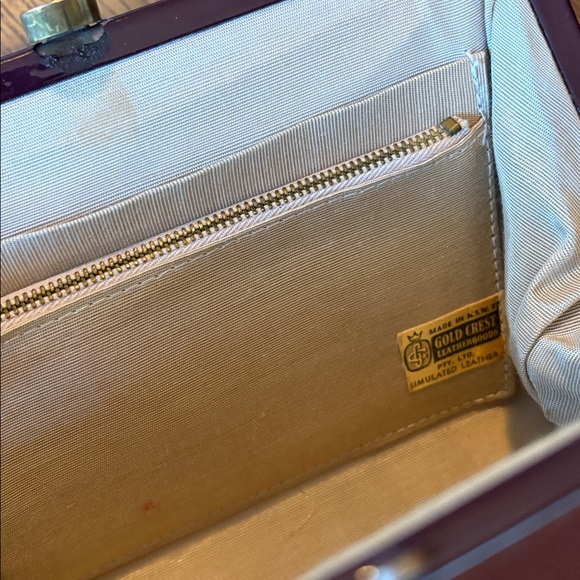 GOLDCREST LEATHERGOODS - MCM Vintage Plum Patent Leather Handbag - Picture 4 of 10